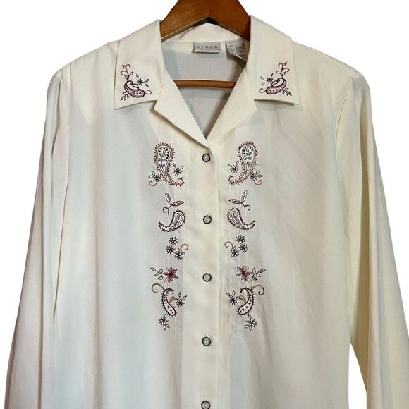 Koret off white embroidered‎ button down shirt. Size 10 - Picture 2 of 7